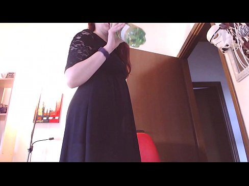 ❤️ En undergiven slav som älskar smutsiga och saftiga trosor tvingas onanera efter att ha sett den här videon! Fuckingvideo at sv.pornhdvideos.ru ❌️❤